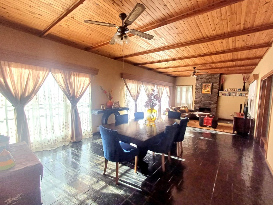 4 Bedroom Property for Sale in Uitsig Free State